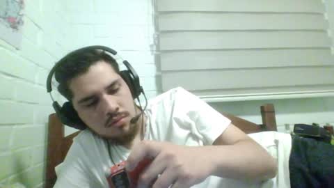 Snapshot of hungweeb chatting on December 9, 2024, 1:18 am Rod online show from December 9, 2024, 1:18 am