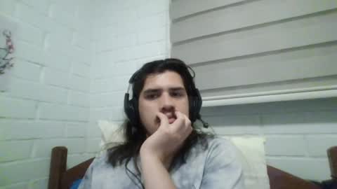 Snapshot of hungweeb chatting on December 14, 2024, 5:51 am Rod online show from December 14, 2024, 5:51 am