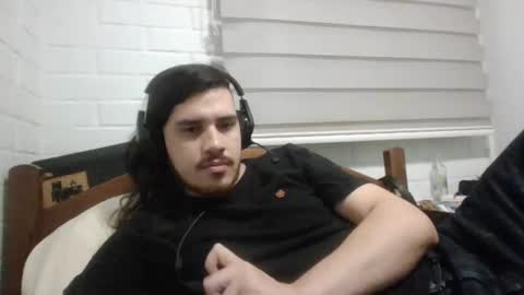 Snapshot of hungweeb chatting on January 20, 2025, 1:28 am Rod online show from January 20, 2025, 1:28 am