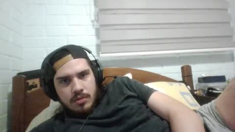 Snapshot of hungweeb chatting on February 2, 2025, 3:32 am Rod online show from February 2, 2025, 3:32 am