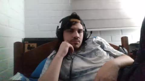 Snapshot of hungweeb chatting on February 18, 2025, 4:48 am Rod online show from February 18, 2025, 4:48 am