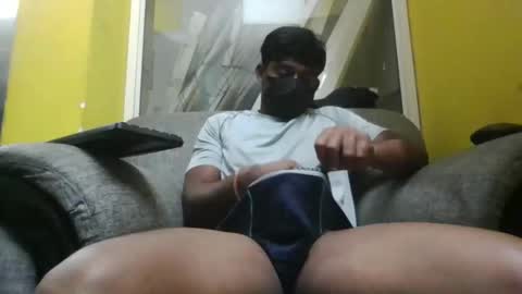 Snapshot of hunk_dominant chatting on December 22, 2024, 5:32 pm hunk_dominant online show from December 22, 2024, 5:32 pm