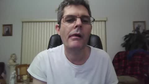 Snapshot of hunkmasclefad458 chatting on October 20, 2025, 4:57 am hunkmasclefad458 online show from October 20, 2025, 4:57 am