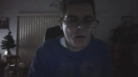 hunkmasclefad458 online show from December 16, 2025, 5:01 am