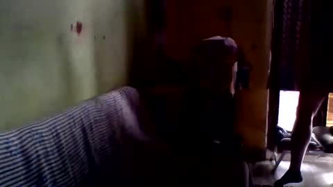 Snapshot of hunkster102 chatting on February 15, 2025, 5:41 am hunkster102 online show from February 15, 2025, 5:41 am