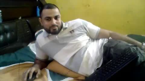 Snapshot of hunkster102 chatting on September 8, 2025, 3:11 pm hunkster102 online show from September 8, 2025, 3:11 pm