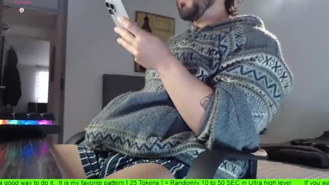   online show from October 3, 2025, 1:41 pm