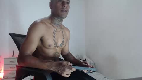 hunting_blondes online show from March 27, 2026, 12:05 am