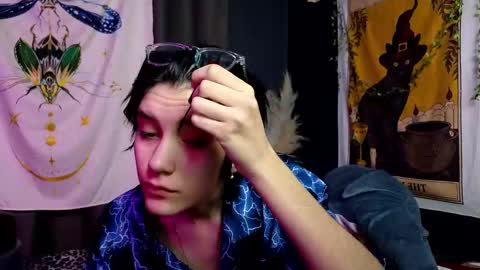 Snapshot of hyeon_jin chatting on January 19, 2025, 9:13 pm Hyeon Jin online show from January 19, 2025, 9:13 pm