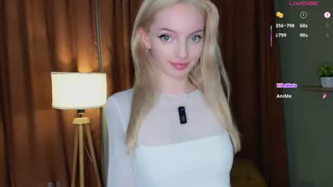 Snapshot of hypno_eyes_babe chatting on June 19, 2026, 3:05 pm Kate online show from June 19, 2026, 3:05 pm