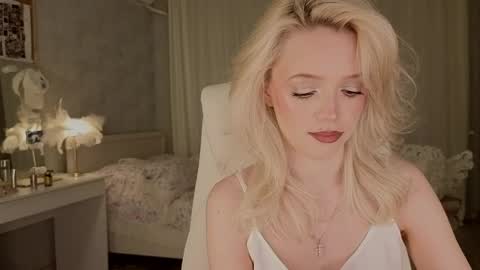 Snapshot of i__am_joss chatting on April 21, 2026, 12:01 am Joselle online show from April 21, 2026, 12:01 am
