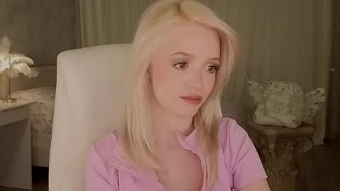 Snapshot of i__am_joss chatting on April 24, 2026, 8:44 pm Joselle online show from April 24, 2026, 8:44 pm