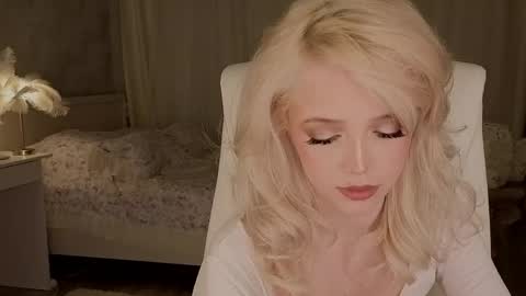 Snapshot of i__am_joss chatting on May 5, 2026, 10:07 pm Joselle online show from May 5, 2026, 10:07 pm