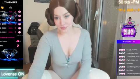 Olivia Alafolix- Fr--je parle fr -en online show from November 3, 2025, 11:33 am