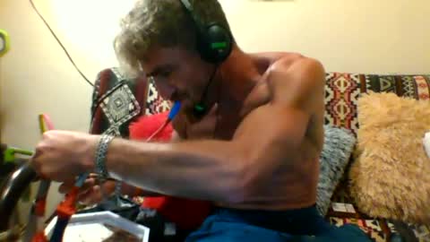 Snapshot of i_love_kittys chatting on August 9, 2026, 7:13 am i_love_kittys online show from August 9, 2026, 7:13 am
