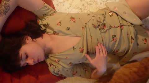 Olive online show from November 26, 2025, 12:33 am