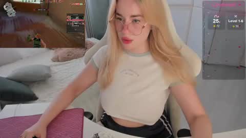 HiI am  EvaPVT is open  online show from April 14, 2026, 8:20 am