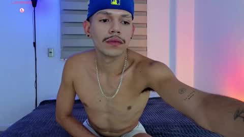 Snapshot of iam_angelxxx chatting on November 10, 2025, 10:53 pm Angel online show from November 10, 2025, 10:53 pm