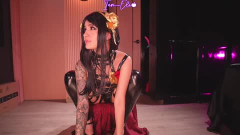 Snapshot of iam_eli chatting on January 5, 2025, 1:45 am       online show from January 5, 2025, 1:45 am