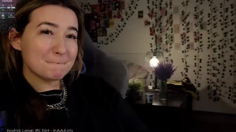 Meg  online show from December 24, 2024, 5:38 am