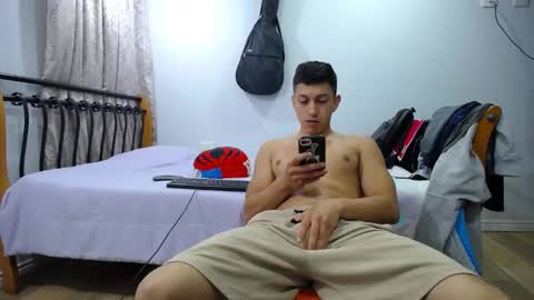 Snapshot of iam_yourbabyprincess_xd chatting on January 20, 2025, 6:53 am iam_yourbabyprincess_xd online show from January 20, 2025, 6:53 am