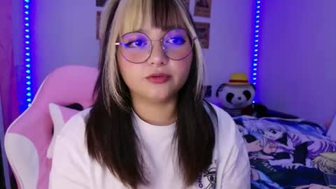 Zoe 3 online show from April 16, 2026, 11:18 pm