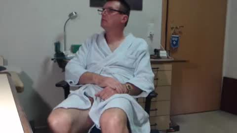 Snapshot of iamachim chatting on November 4, 2025, 6:29 pm iamachim online show from November 4, 2025, 6:29 pm