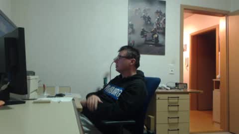 Snapshot of iamachim chatting on November 18, 2025, 6:34 pm iamachim online show from November 18, 2025, 6:34 pm