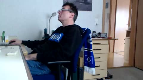 Snapshot of iamachim chatting on December 3, 2025, 11:30 am iamachim online show from December 3, 2025, 11:30 am