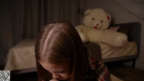 Claire online show from November 30, 2025, 8:24 pm