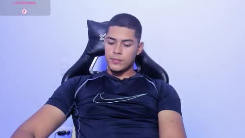 Dylan  independent model  online show from February 5, 2026, 2:05 am