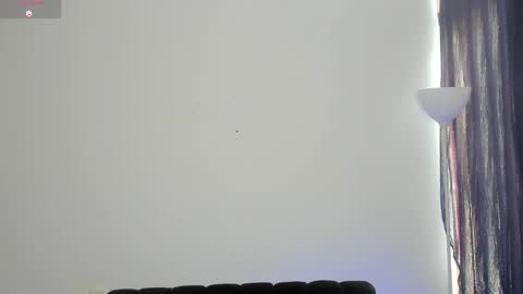 Dylan  independent model  online show from March 20, 2026, 1:49 pm