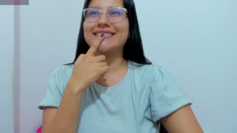 Eva online show from January 24, 2025, 10:51 pm