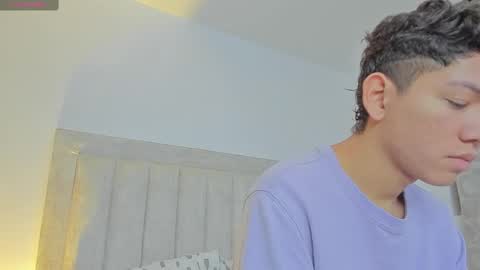 Juliiiiian online show from March 12, 2025, 10:37 am