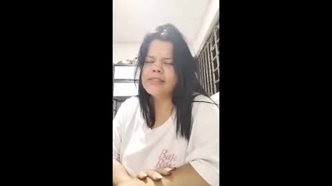 IM LOLA  online show from May 16, 2026, 6:21 am