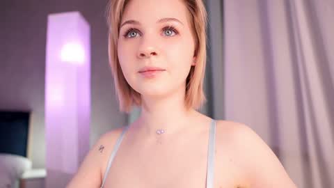 Snapshot of iamninamint chatting on January 26, 2025, 6:58 pm Nina  online show from January 26, 2025, 6:58 pm