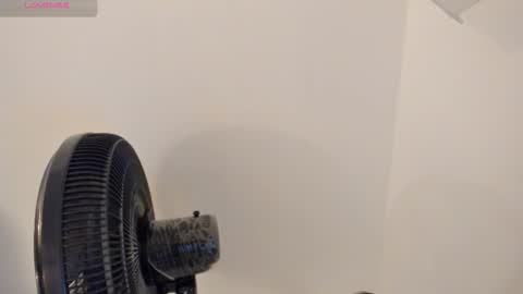 IAN CASTILLO online show from February 25, 2026, 11:09 am