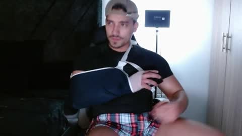 Ian Davis online show from April 21, 2026, 1:53 am