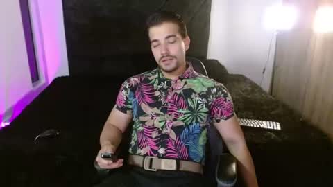 Ian Davis online show from July 10, 2026, 10:12 pm