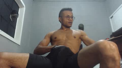 Snapshot of ian_tuner chatting on December 5, 2024, 7:06 pm ian_tuner online show from December 5, 2024, 7:06 pm