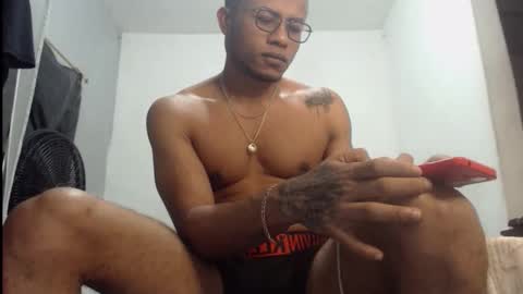 Snapshot of ian_tuner chatting on October 5, 2025, 11:13 pm ian_tuner online show from October 5, 2025, 11:13 pm