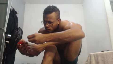 Snapshot of ian_tuner chatting on November 13, 2025, 5:06 am ian_tuner online show from November 13, 2025, 5:06 am