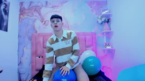 Ian  online show from April 9, 2026, 11:54 pm