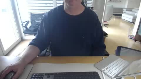 Snapshot of iandy12 chatting on February 9, 2025, 12:52 pm iandy12 online show from February 9, 2025, 12:52 pm