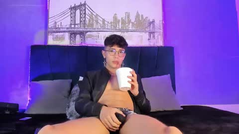 Andrew online show from December 11, 2024, 3:05 pm