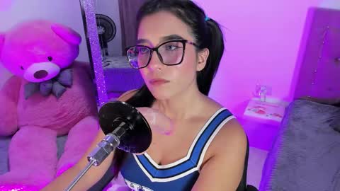 Ibbie Bennett online show from February 8, 2026, 4:16 am