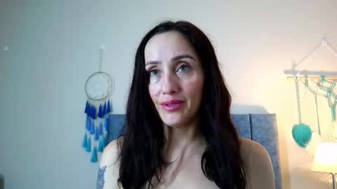 Iberian Moon online show from October 4, 2025, 5:22 pm