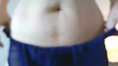 Iberian Moon online show from December 22, 2025, 5:43 pm