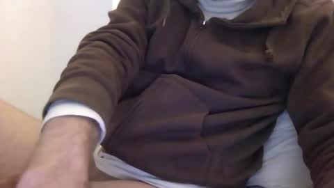 Ibibibib5 online show from March 7, 2025, 12:12 pm