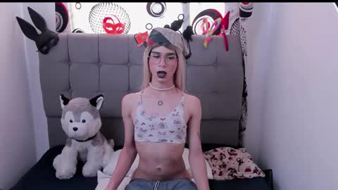 Snapshot of ibiza_cami chatting on September 15, 2025, 9:26 pm Camila online show from September 15, 2025, 9:26 pm